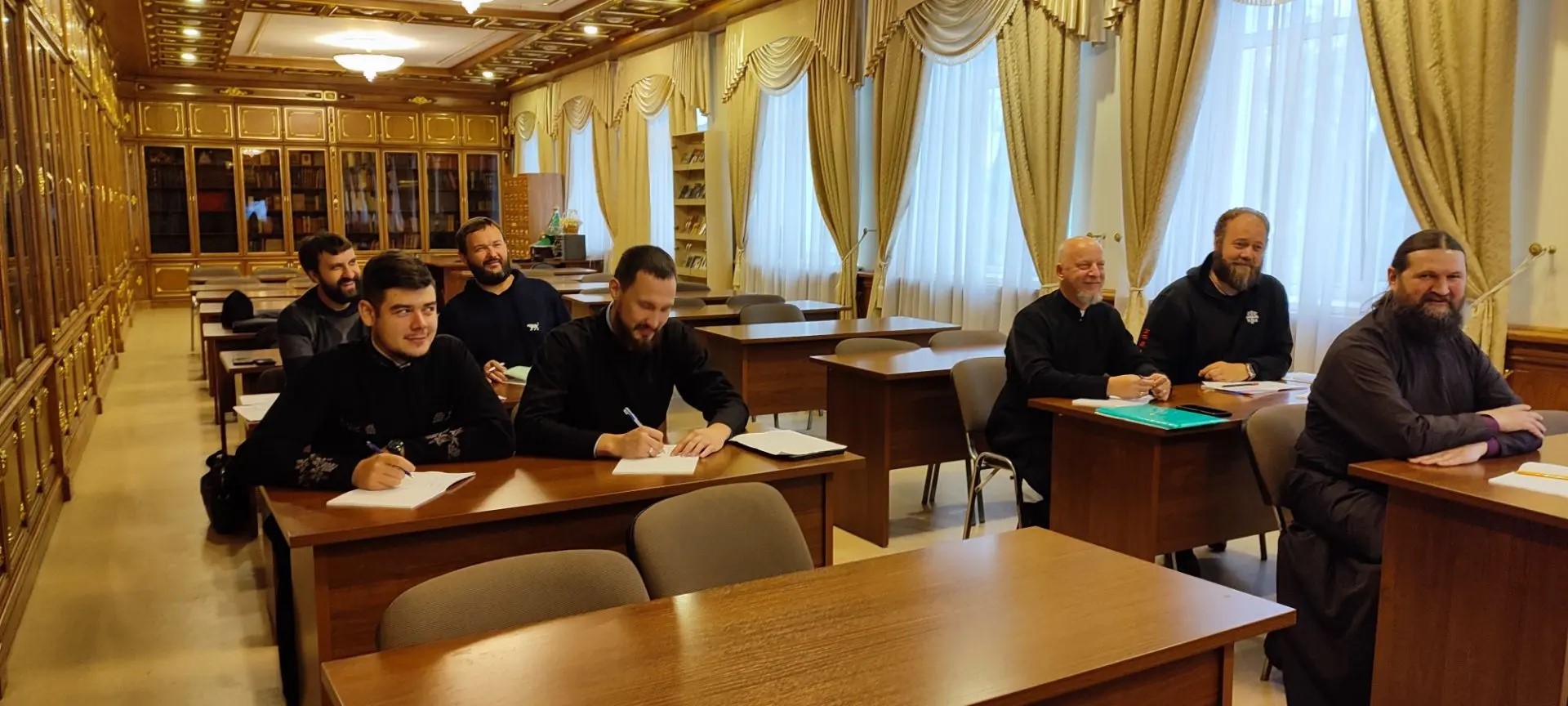 В Саранской духовной семинарии проходит установочная сессия